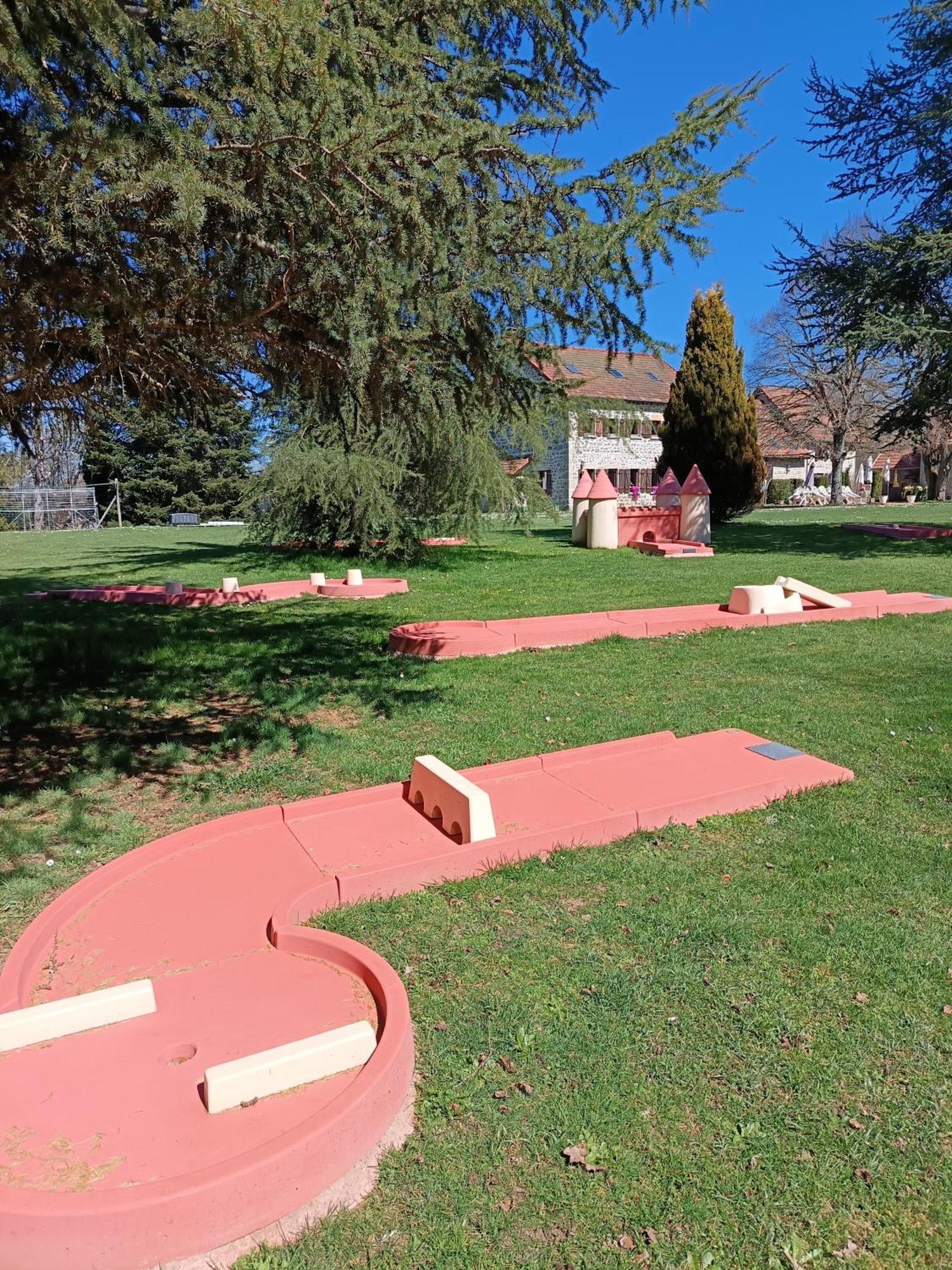 Saint-Priest-des-Champs A L'Oree Du Parc מראה חיצוני תמונה